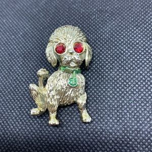 Gerry’s Gold Tone Poodle Vintage 1970’s Brooch Jewelled Eyes EUC